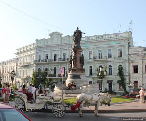 Ukraine - Vitaly Book - 10 Largest Cities in Ukraine and Their History